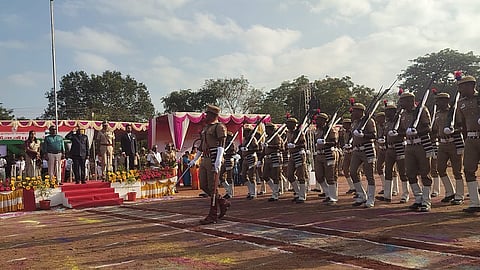 விழுப்புரத்தில் குடியரசு நாள் விழா  கொண்டாட்டம்!