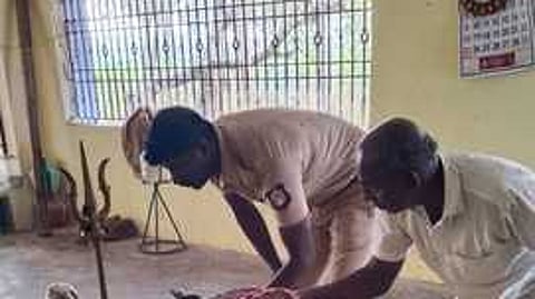 திசையன்விளை அருகே கோயில் உண்டியலை உடைத்து திருட்டு