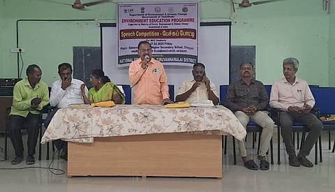 சுற்றுச்சூழல் விழிப்புணா்வு பேச்சுப் போட்டி