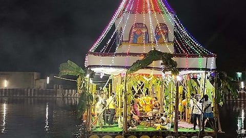 சங்கரன்கோவிலில் தெப்பத் திருவிழா