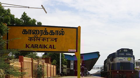 காரைக்காலுக்கு நாளை உள்ளூர் விடுமுறை!