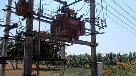 அடிக்கடி பழுதாகும் மின் மாற்றி:
விவசாயிகள் அவதி