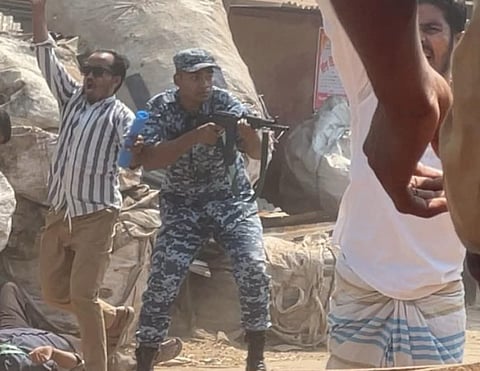 வங்கதேச விமானப்படைத் தளம் மீது தாக்குதல்: ஒருவர் பலி