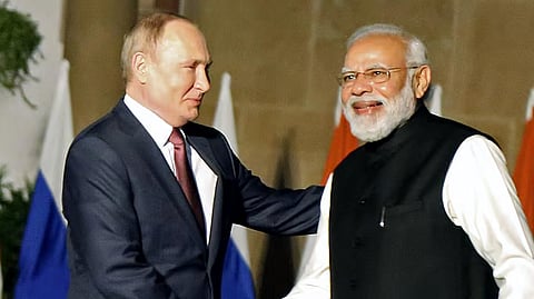 ரஷிய அதிபர் விளாதிமீர் புதினுடன் பிரதமர் நரேந்திர மோடி