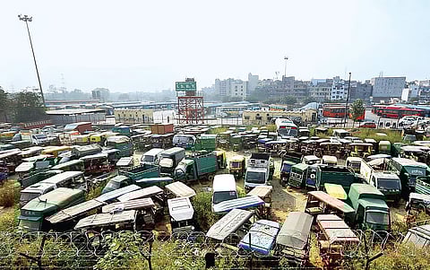 15 ஆண்டுகள் பழைய வாகனங்களுக்கு பெட்ரோல் கிடையாது: தில்லி அமைச்சர்