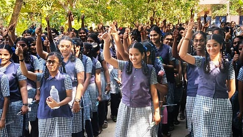 அரசுப் பள்ளிகளில்
வழிகாட்டி நிகழ்ச்சி:
கல்வித் துறை தகவல்