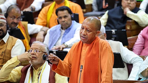 உ.பி. முதல்வா் யோகி ஆதித்யநாத்.