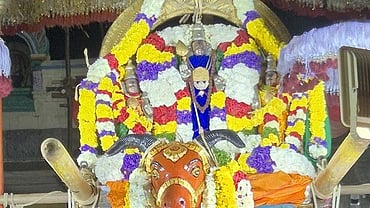 திருத்தணி முருகன் கோயிலில் பிரம்மோற்சவம்: ஆட்டுக்கிடா வாகனத்தில் வீதி உலா