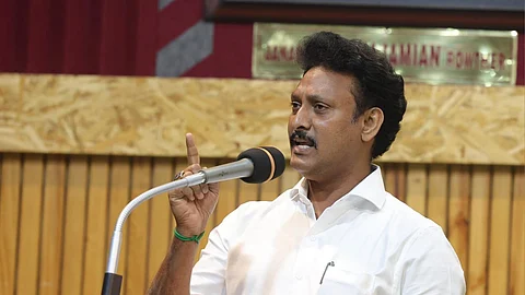 பள்ளிக்கல்வித் துறை அமைச்சர் அன்பில் மகேஸ்