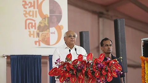 குஜராத்தில் எஸ்.சி., எஸ்.டி. பிரிவினருக்கு எதிரான குற்றங்கள் அதிகரிப்பு: 5 ஆண்டுகளில் 15,000 புகார்கள்!