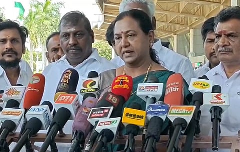 பிரேமலதா விஜயகாந்த்.