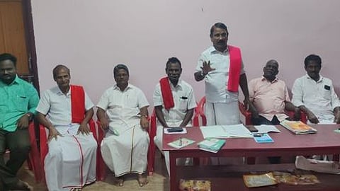 இந்திய கம்யூ. கூட்டத்தில் பேசிய தெற்கு மாவட்டச் செயலா் முத்து. உத்திராபதி