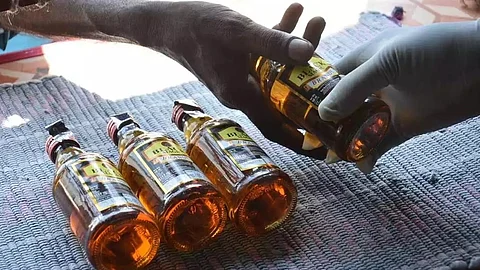 டாஸ்மாக்கில் ரூ.1000 கோடிக்கு மேல் முறைகேடு!