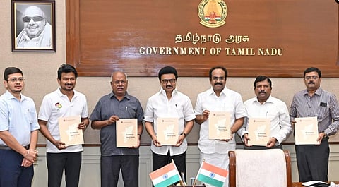 முதல்முறையாக ‘தமிழ்நாடு பொருளாதார ஆய்வறிக்கை'யை வெளியிட்டார் முதல்வர் மு.க.ஸ்டாலின்!