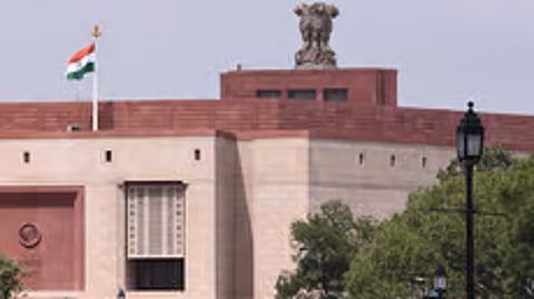 நானோ உரம் உற்பத்தியில்
தனியாா் நிறுவனங்கள் ரூ.300 கோடி முதலீடு: மத்திய அரசு தகவல்