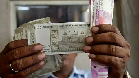 பொதுத்துறை வங்கிகளின்
பங்கு ஈவுத் தொகை 33 % அதிகரிப்பு!