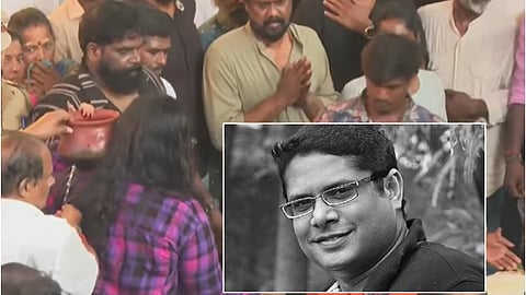மனோஜ் பாரதிராஜாவுக்கு இறுதிச் சடங்கு செய்த மகள்