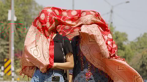 4 இடங்களில் வெயில் சதம்