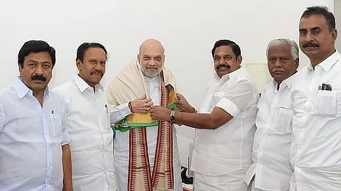 அமித் ஷாவைச் சந்தித்த இபிஎஸ் மற்றும் அதிமுகவினர்..