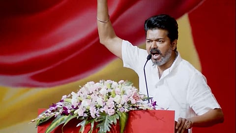 பொதுக்கூட்டத்தில் தவெக தலைவர் விஜய்