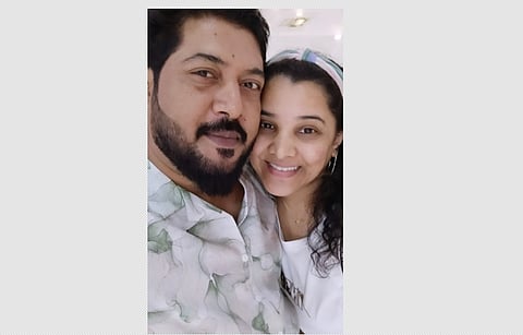 பிரபல சின்ன திரை நடிகர் மீது மனைவி அடுக்கடுக்கான புகார் !