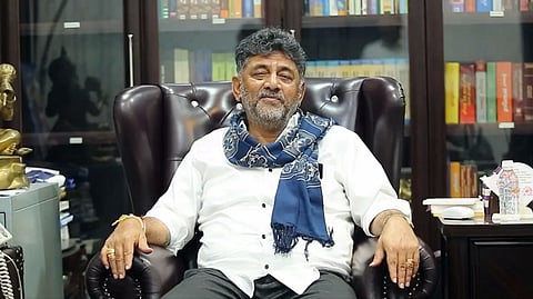 சிலிண்டர் விலை உயர்வு: பாஜக தோழர்கள் மத்திய அரசுக்கு எதிராகப் போராட்டத்தை முன்னெடுக்க வேண்டும் - கர்நாடக துணை முதல்வர்