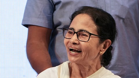 மேற்கு வங்கத்தில் வக்ஃப் திருத்தச் சட்டம் அமலாகாது - முதல்வா் மம்தா உறுதி