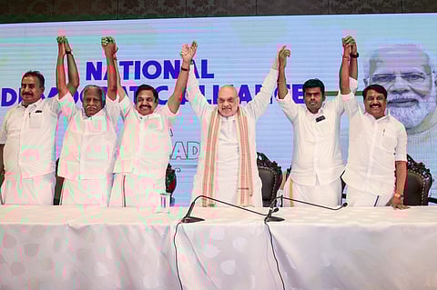 அதிமுக-பாஜக கூட்டணி.