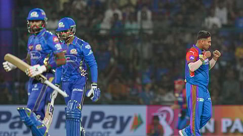 தில்லி அணி முதல் ஓவரிலேயே தடுமாற்றம்: வெற்றி பெற 206 ரன்கள் இலக்கு!