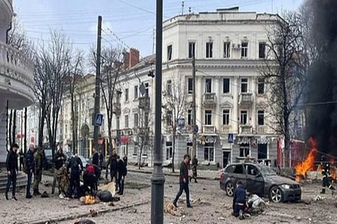 உக்ரைன் சுமி நகரத்தின் மீது ரஷியா குண்டு வீச்சு: 32 பேர் பலி, 84 பேர் காயம்