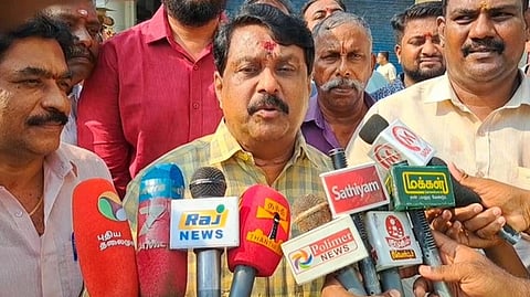 நயினாா் நாகேந்திரன்