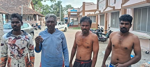 இலங்கை கடல் கொள்ளையர்கள் தாக்குதலில் பாதிக்கப்பட்ட மீனவர்கள்.