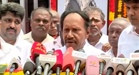 அதிமுக எம்.பி. தம்பிதுரை
