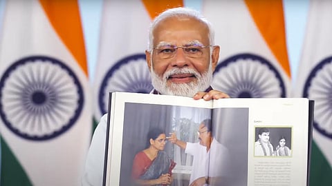 அரசு திட்டங்களின் வெற்றிக் கதைகள் பற்றிய எண்ம புத்தகங்களை பிரதமா் இன்று வெளியிடுகிறாா்!