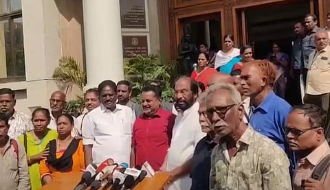 தில்லி திரும்பிய 35 தமிழர்கள்.