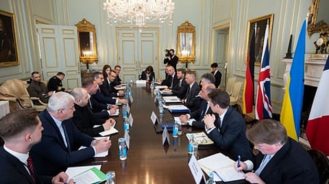 உக்ரைனில் அமைதியை ஏற்படுத்துவது தொடா்பாக லண்டனில் புதன்கிழமை நடைபெற்ற நட்பு நாடுகளின் மாநாடு. ~யூலியா ஸ்விரிடென்கோ