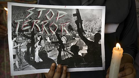 பயங்கரவாதிகள் நம் எதிரிகள்!