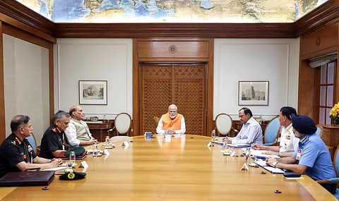 பிரதமர் மோடி தலைமையில் செவ்வாய்க்கிழமை நடைபெற்ற பாதுகாப்புப் படை அதிகாரிகளின் கூட்டம்.