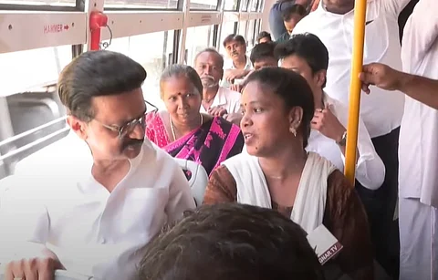 மகளிர் விடியல் பேருந்தில் முதல்வர் ஸ்டாலின் பயணம்