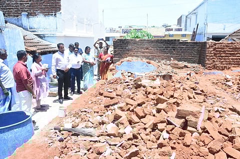 ஆலங்குளம் பகுதியில் வளா்ச்சிப் பணிகள்: ஆட்சியா் ஆய்வு