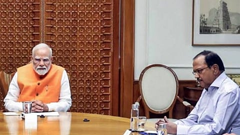 பிரதமர் மோடி - அஜித் தோவல்