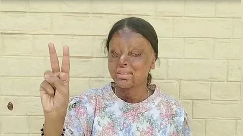 மாணவி கஃபி