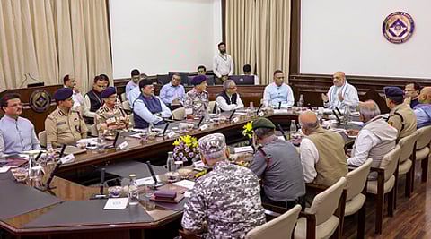 புது தில்லியில் பன்முக பாதுகாப்பு முகமைகள் மையத்தை வெள்ளிக்கிழமை தொடங்கி வைத்துப் பேசிய மத்திய உள்துறை அமைச்சா் அமித் ஷா.