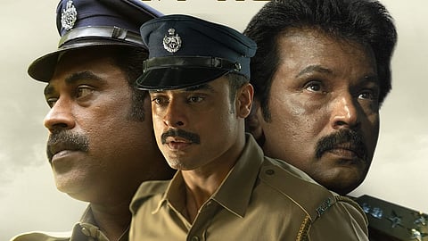 நரிவேட்டை போஸ்டர்.