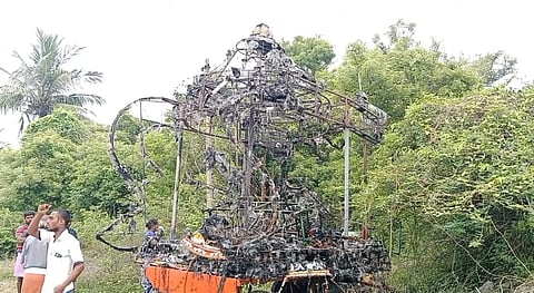 chariot fire accident