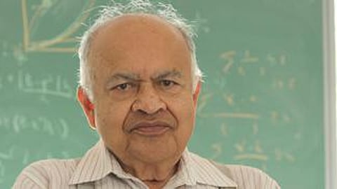 ஜெயந்த் நாா்லிகா்