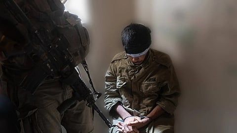 ‘பாலஸ்தீனா்களை மனிதக் கேடயங்களாகப் பயன்படுத்தும் இஸ்ரேல் ராணுவம்’