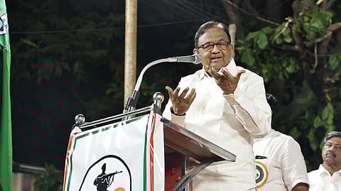 கூட்டத்தில் பேசிய ப.சிதம்பரம்.