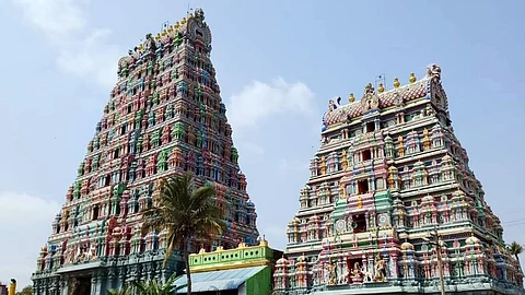 காளையார்கோவில் சௌந்திரநாயகி அம்பாள் சமேத சோமேஸ்வரர் சுவாமி கோயில்