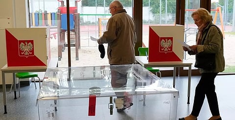 போலந்தில் இன்று இறுதிக்கட்ட அதிபா் தோ்தல்